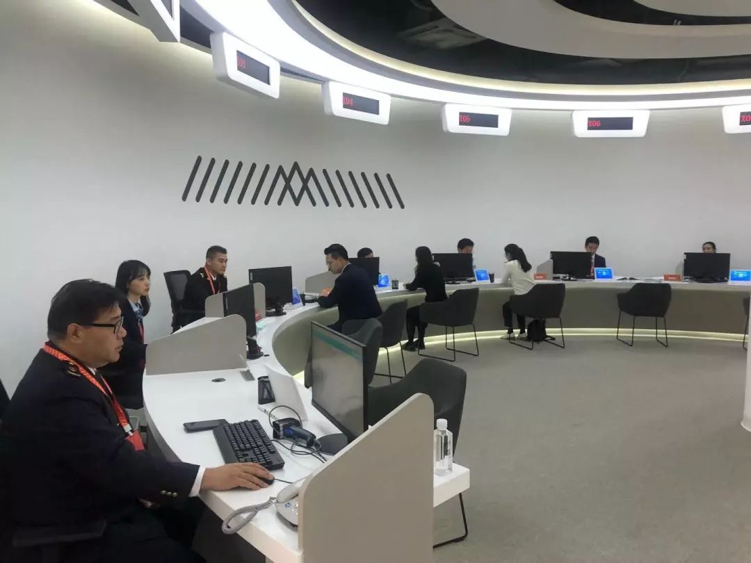 上海國際藝術品交易中心于西岸揭牌，首個交易月將呈現百場藝術盛宴